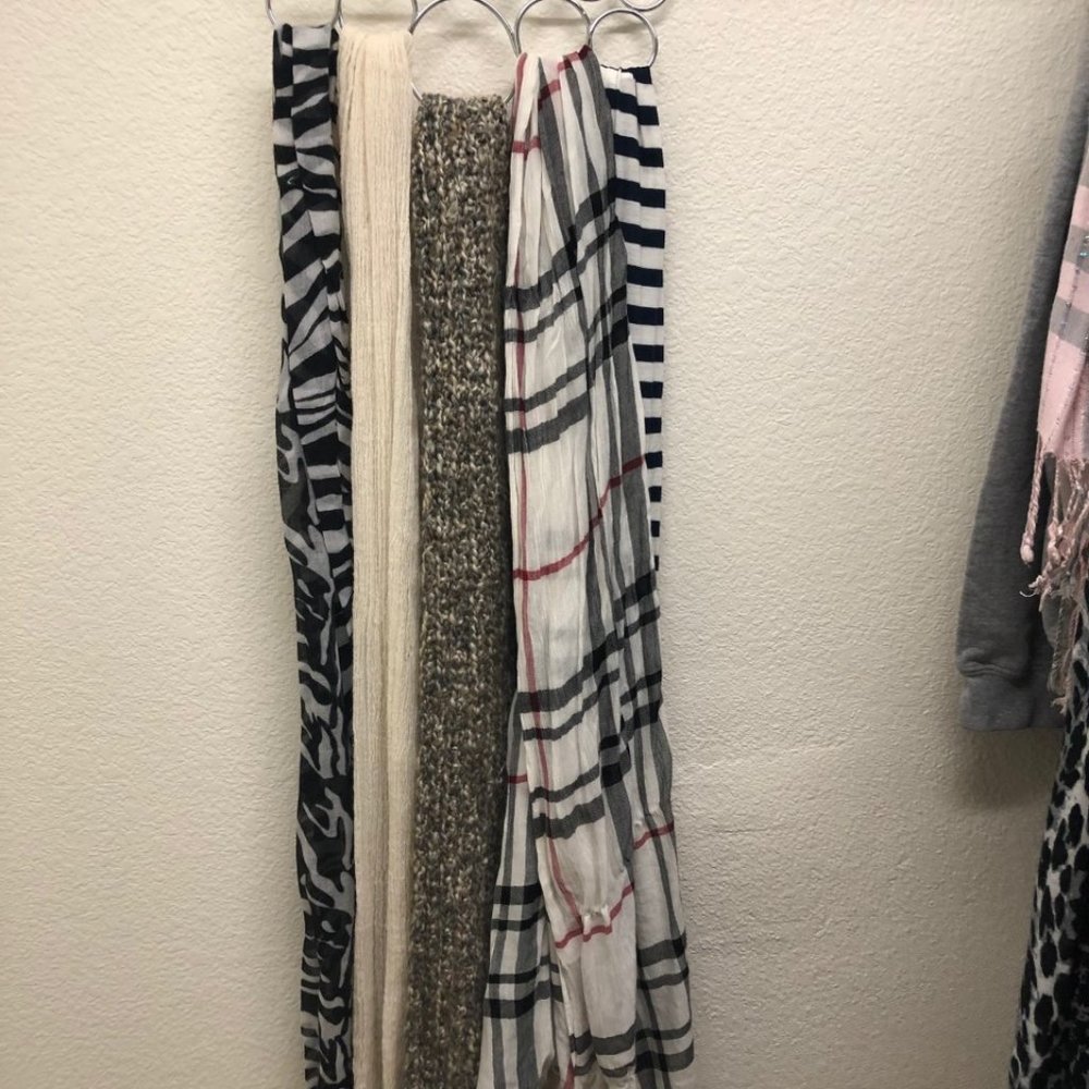 Scarfs